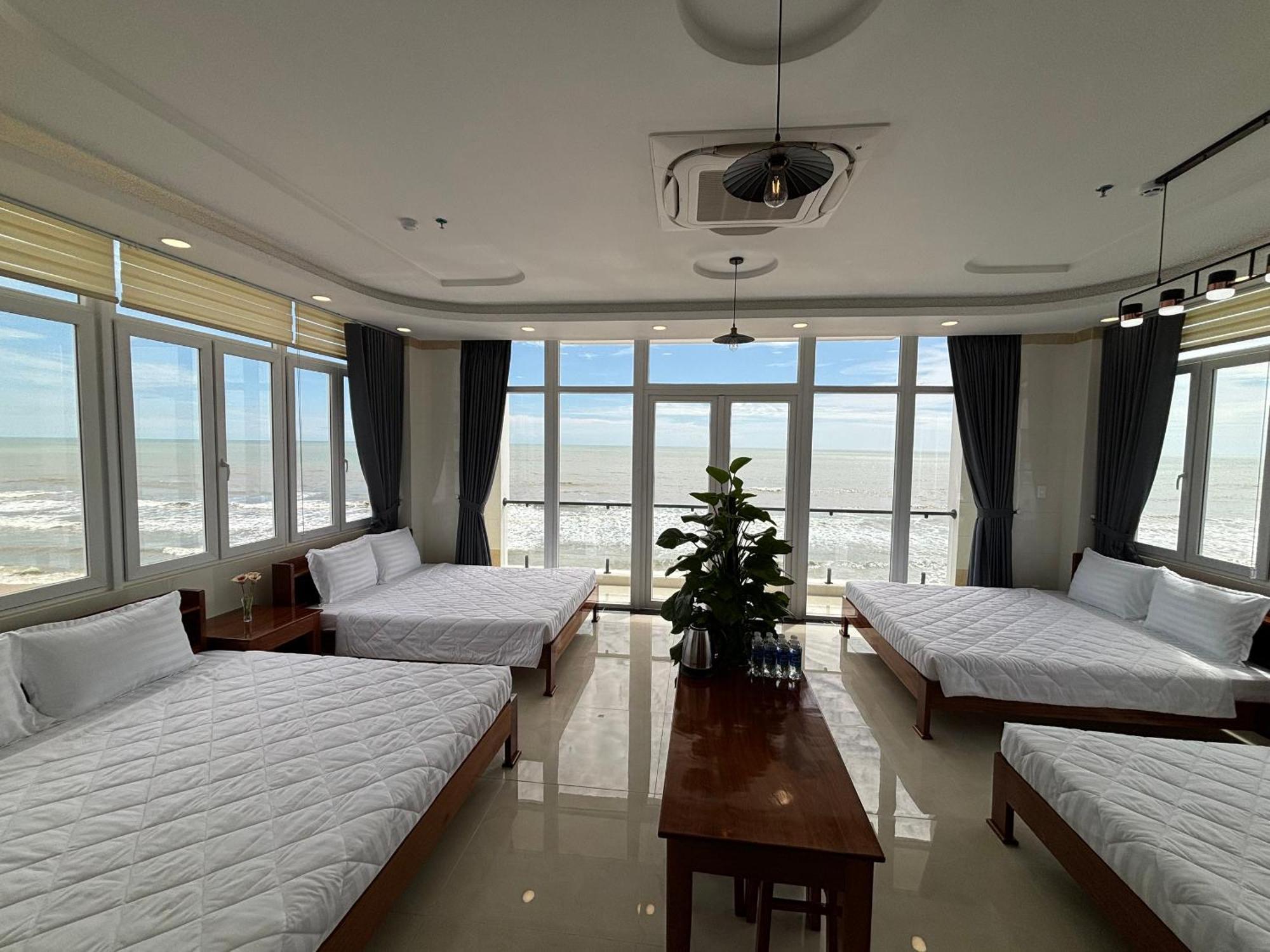 Khach San A68 Hotel Long My Exterior photo