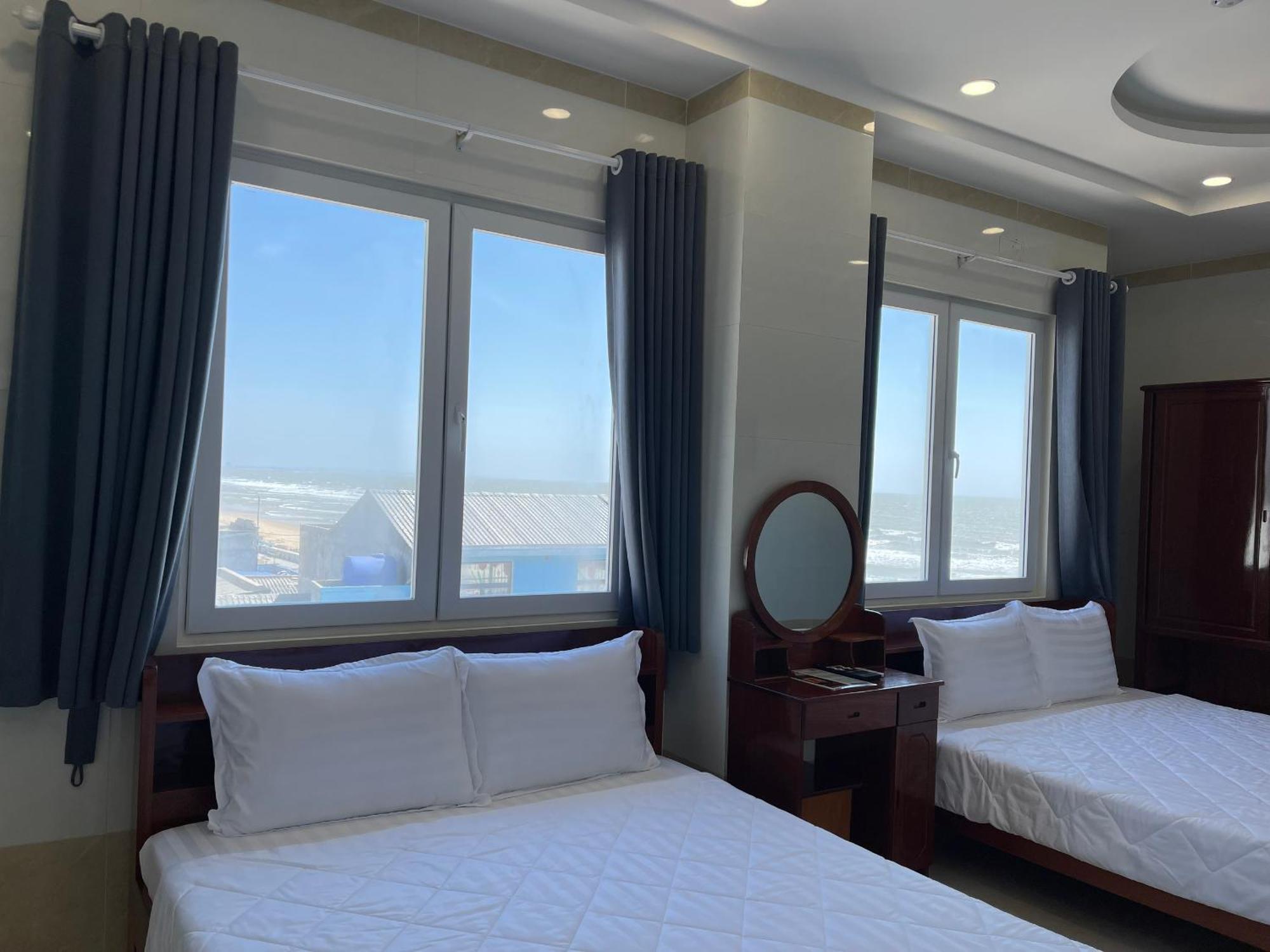 Khach San A68 Hotel Long My Exterior photo